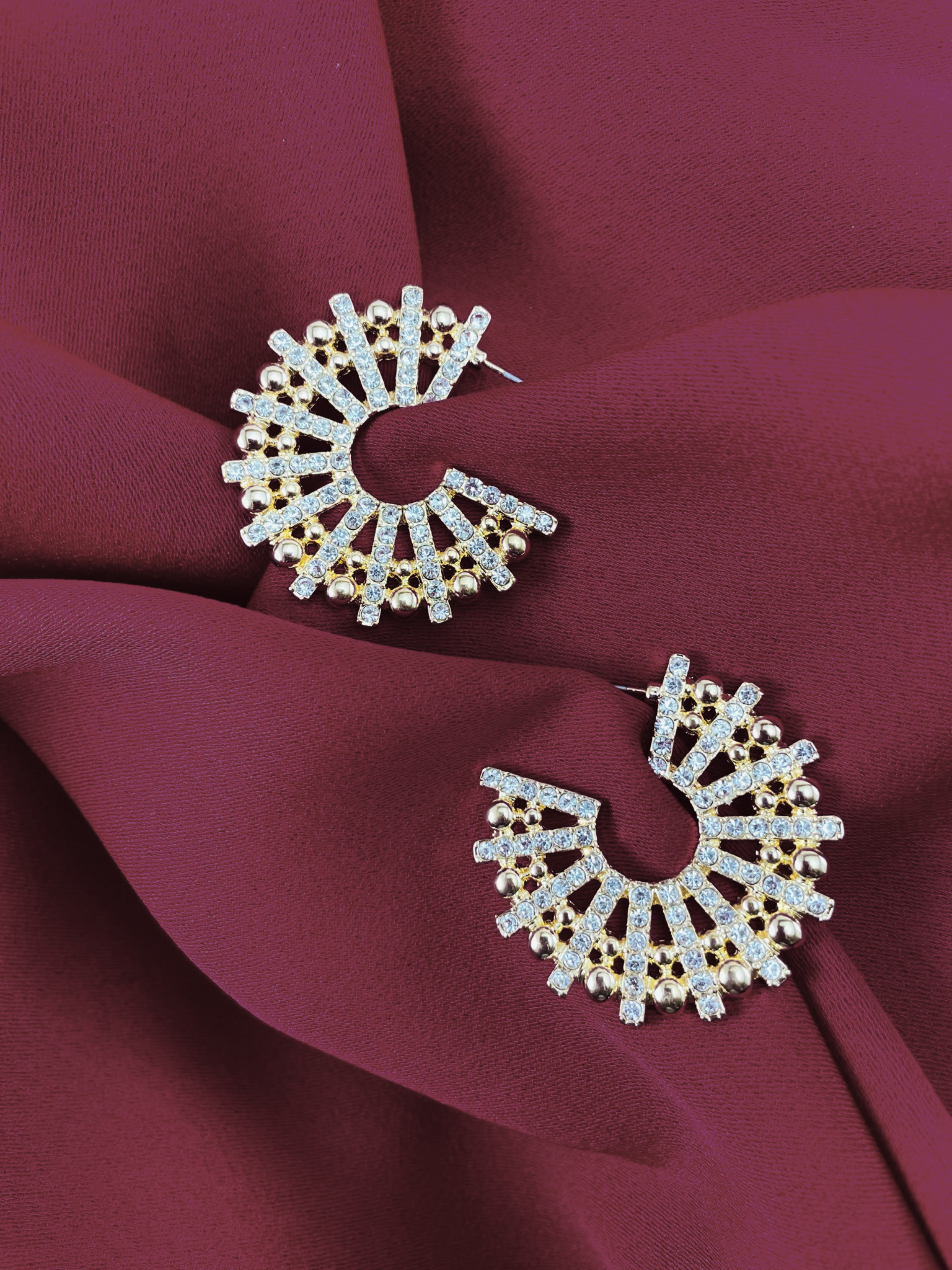 Jasmine Mod Hoop Earring