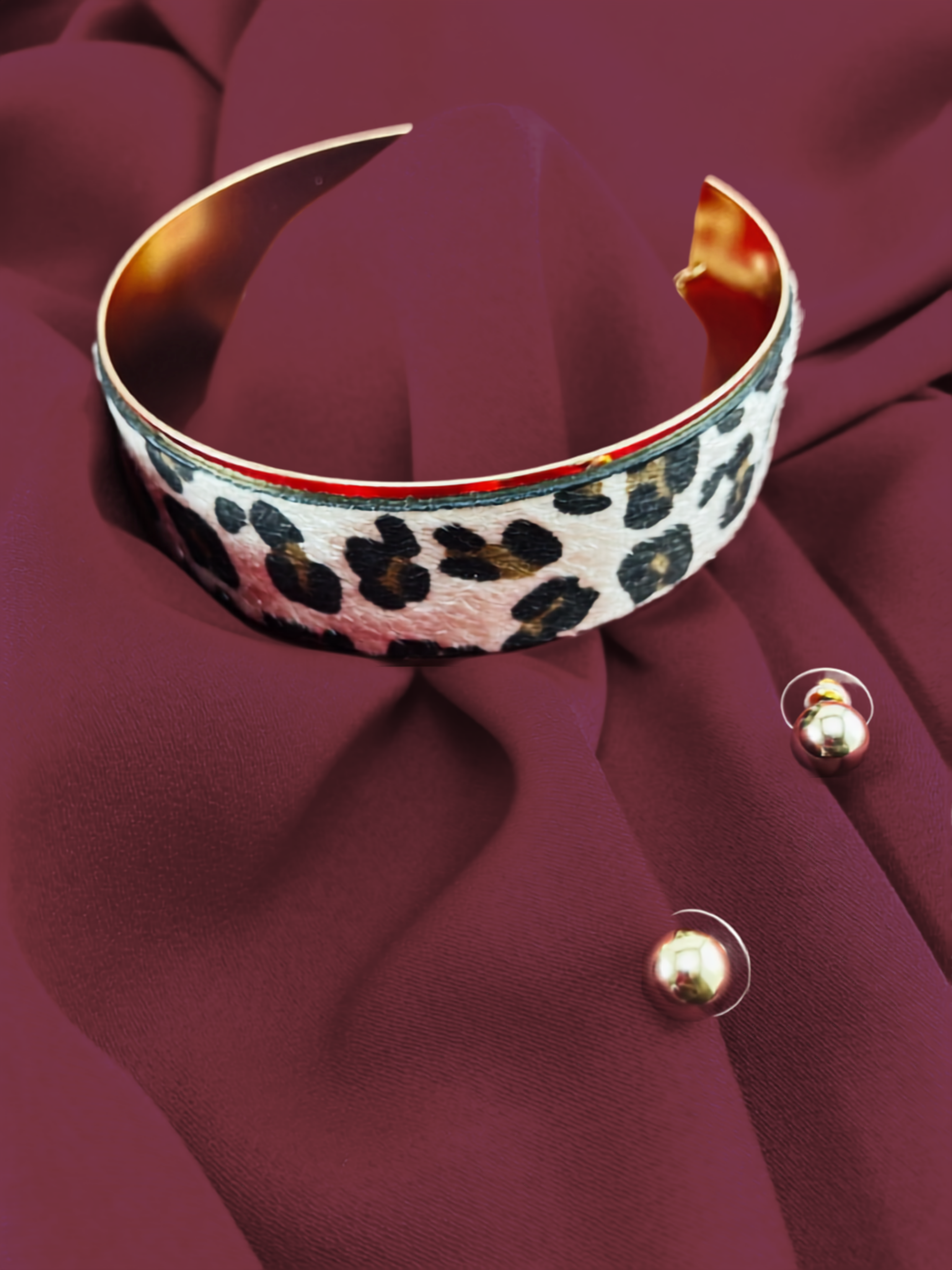 Gabby Leopard Choker